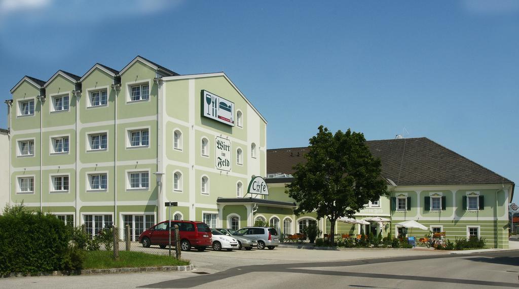 Hotel Wirt Im Feld Steyr Exterior photo
